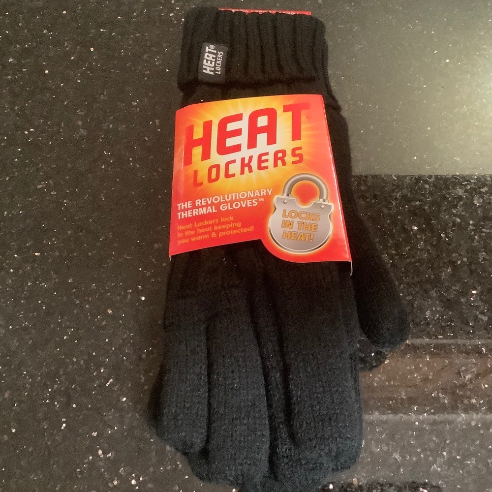 NWT Woman’s large/X-Large heat lockers black gloves